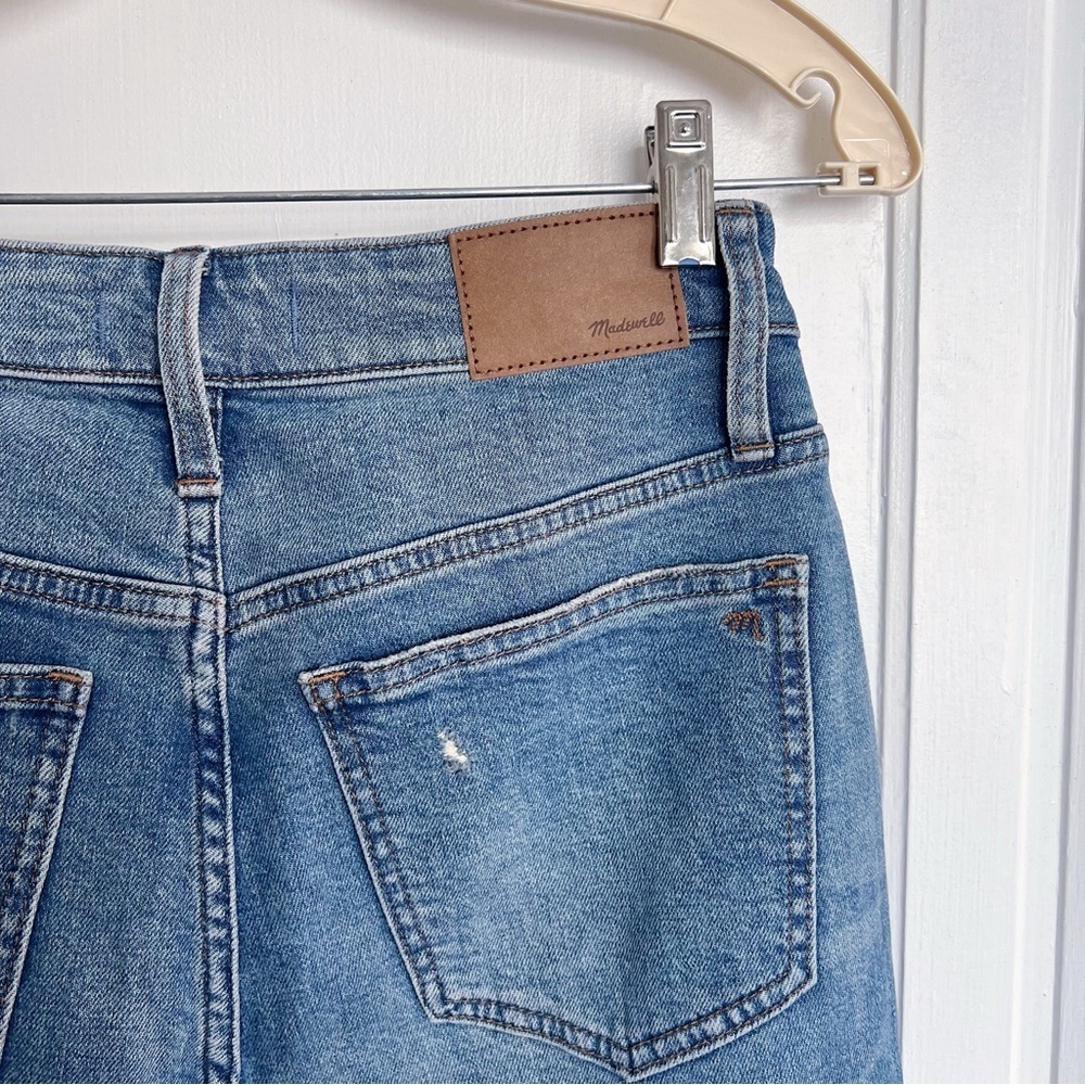 Madewell • The Curvy Perfect Vintage Jean in Denman Wash: Ripped Edition - Picture 11 of 12